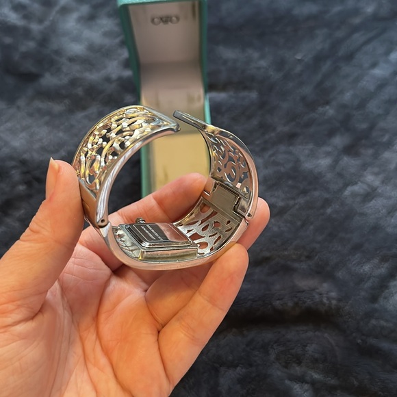 Cato Gold Watch with Ornate Detailing - Picture 2 of 3